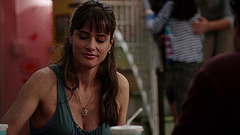 Actress - Amanda Peet: Movie - Togetherness